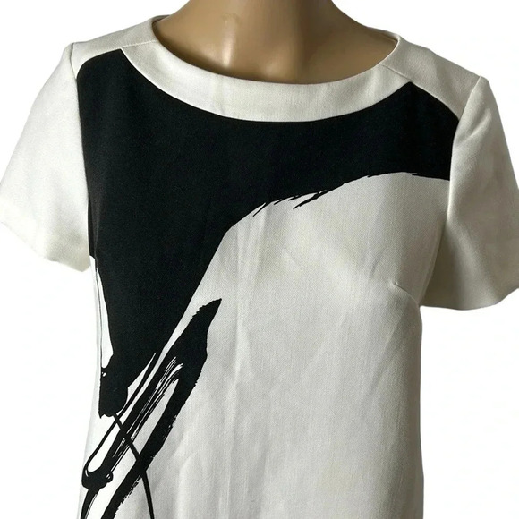 Banana Republic dress women size 2. White ,black , abstract, shift ,line,mini - Picture 3 of 12